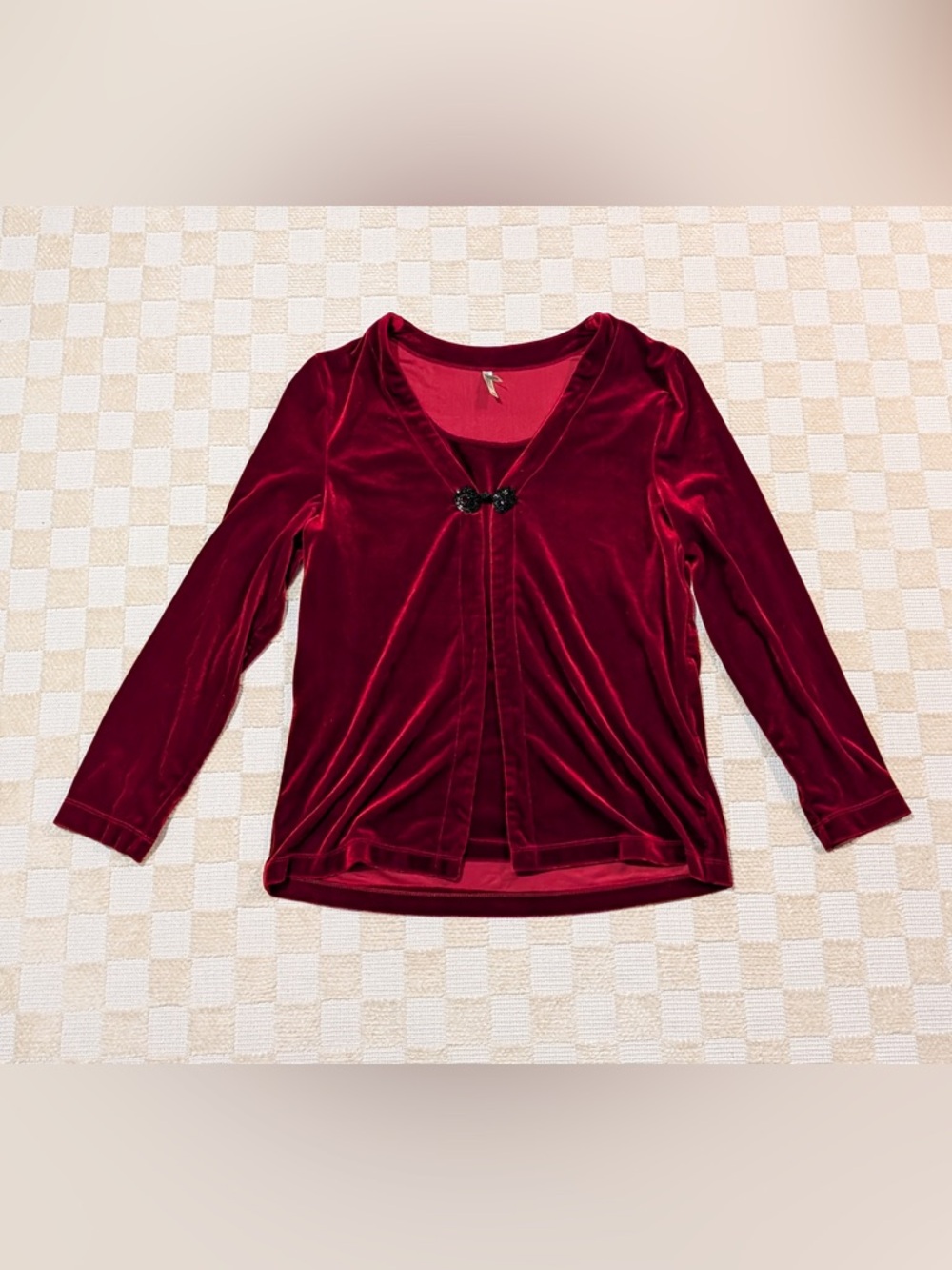 White Stag Women's Red Velvet Open Front Top with Decorative Clasp Size Medium